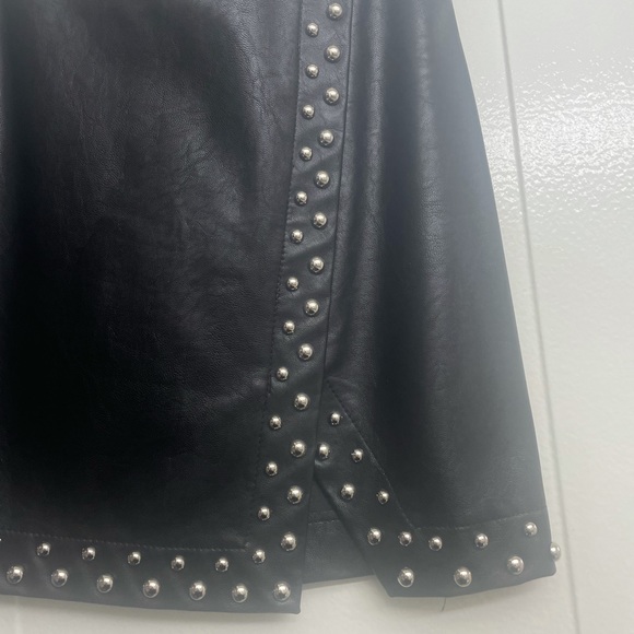 Studded Vegan Leather skirt - Picture 5 of 8